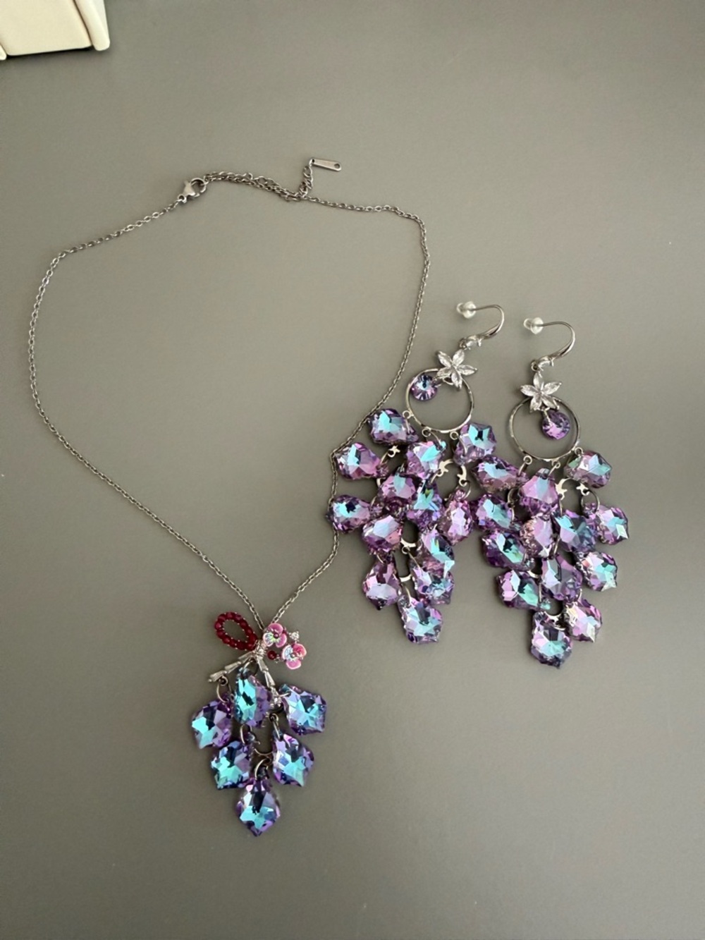 Women’s purple dangle jewelry set